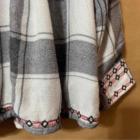 Anthropologie | Akemi & Kin Dalton Embroidered Plaid Flannel Popover Top Size S - Picture 9 of 14